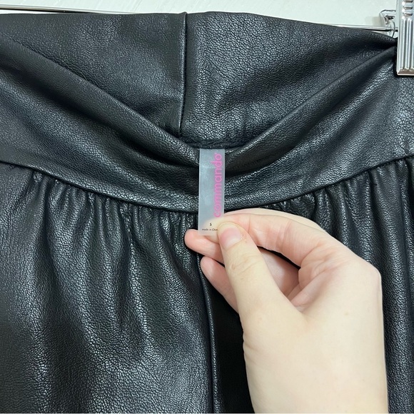 Commando Luxury Basics | Faux Leather Joggers in Black | size small - Picture 7 of 8